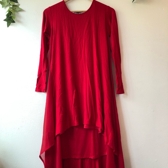 Basically Me Red Long Sleeve High Low Tunic Top - Picture 2 of 10